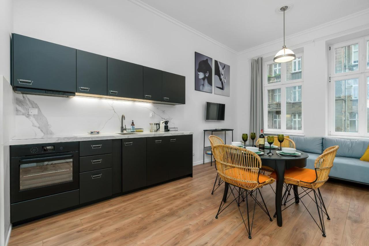 Deluxe Mtp Apartments Matejki By Noclegi Renters Poznań Extérieur photo