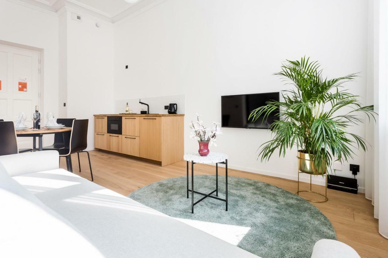 Deluxe Mtp Apartments Matejki By Noclegi Renters Poznań Extérieur photo
