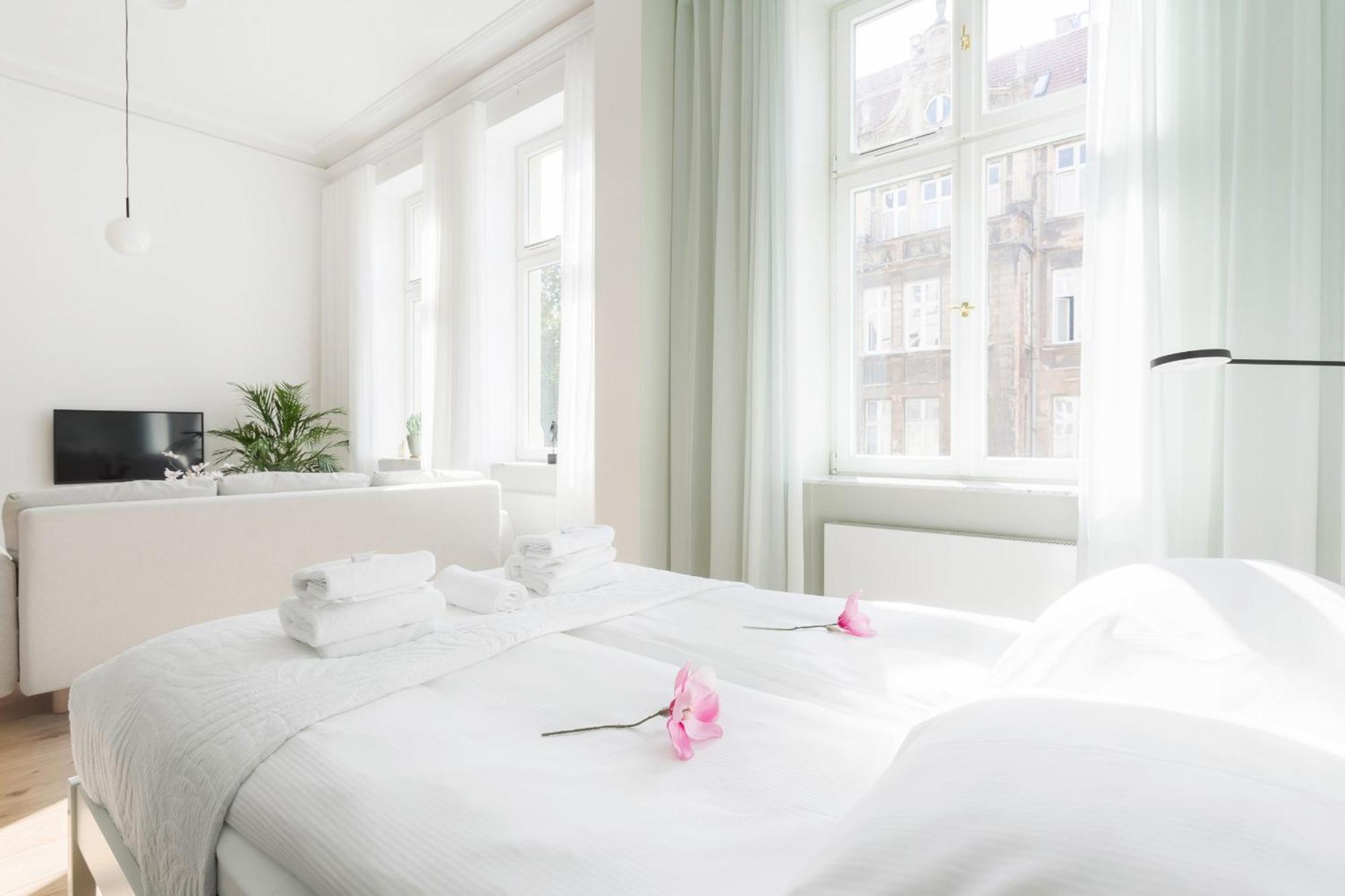 Deluxe Mtp Apartments Matejki By Noclegi Renters Poznań Extérieur photo